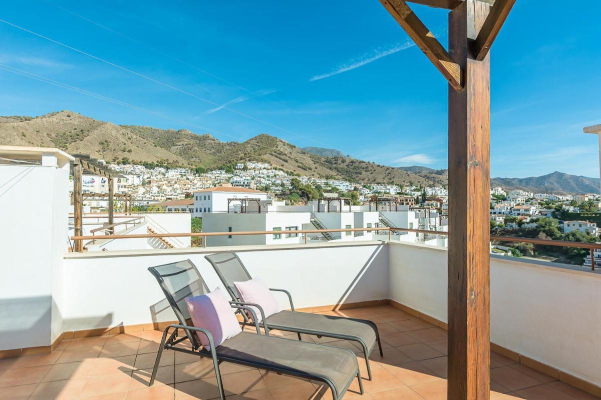 Andaluz Apartments Mar De نيرخا المظهر الخارجي الصورة