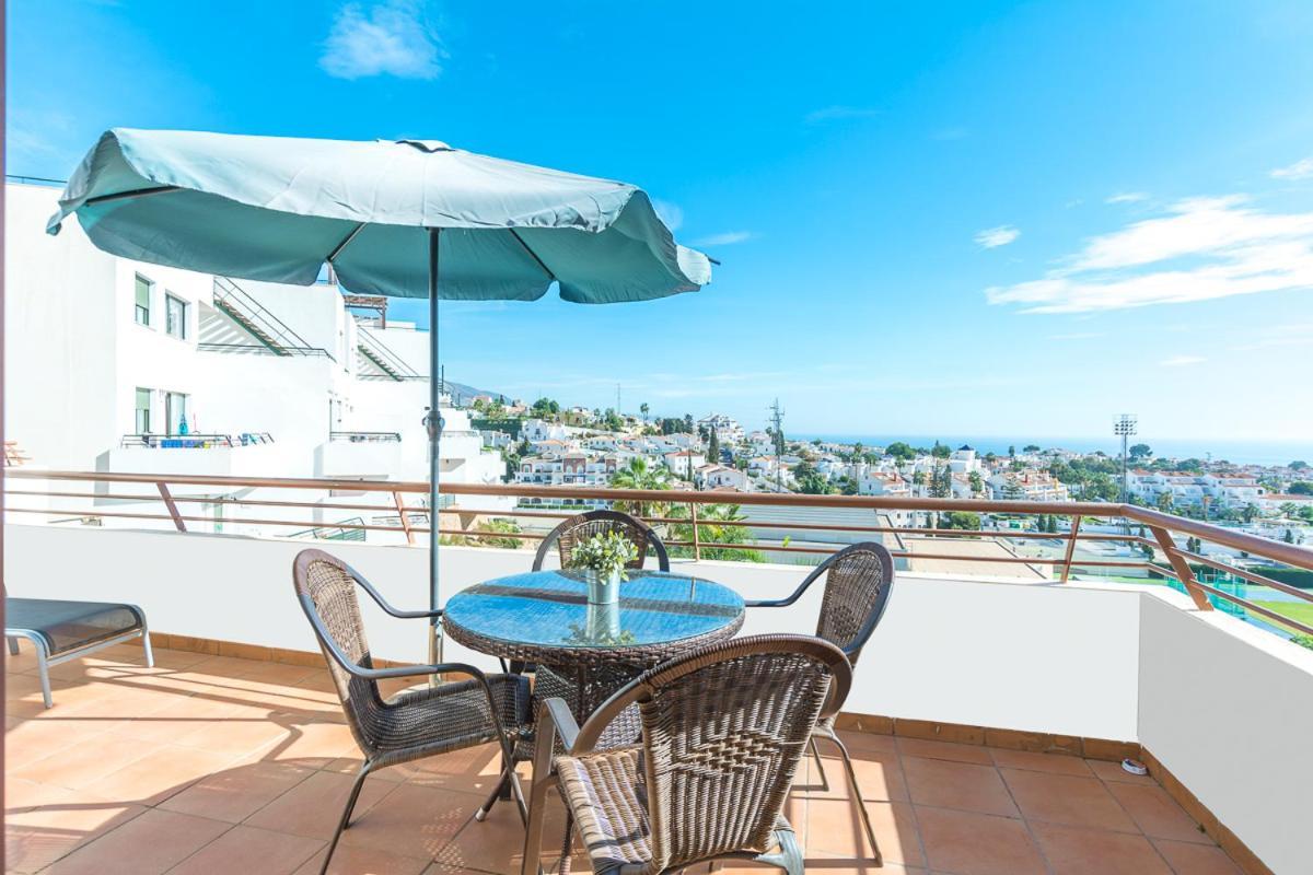 Andaluz Apartments Mar De نيرخا المظهر الخارجي الصورة