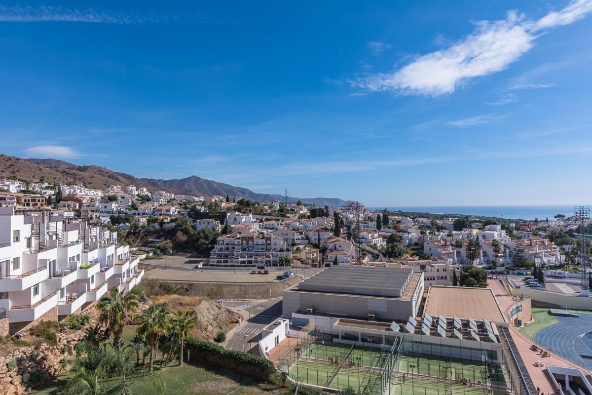 Andaluz Apartments Mar De نيرخا المظهر الخارجي الصورة