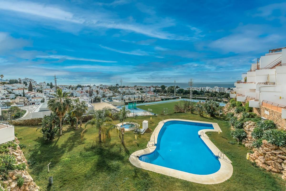 Andaluz Apartments Mar De نيرخا المظهر الخارجي الصورة