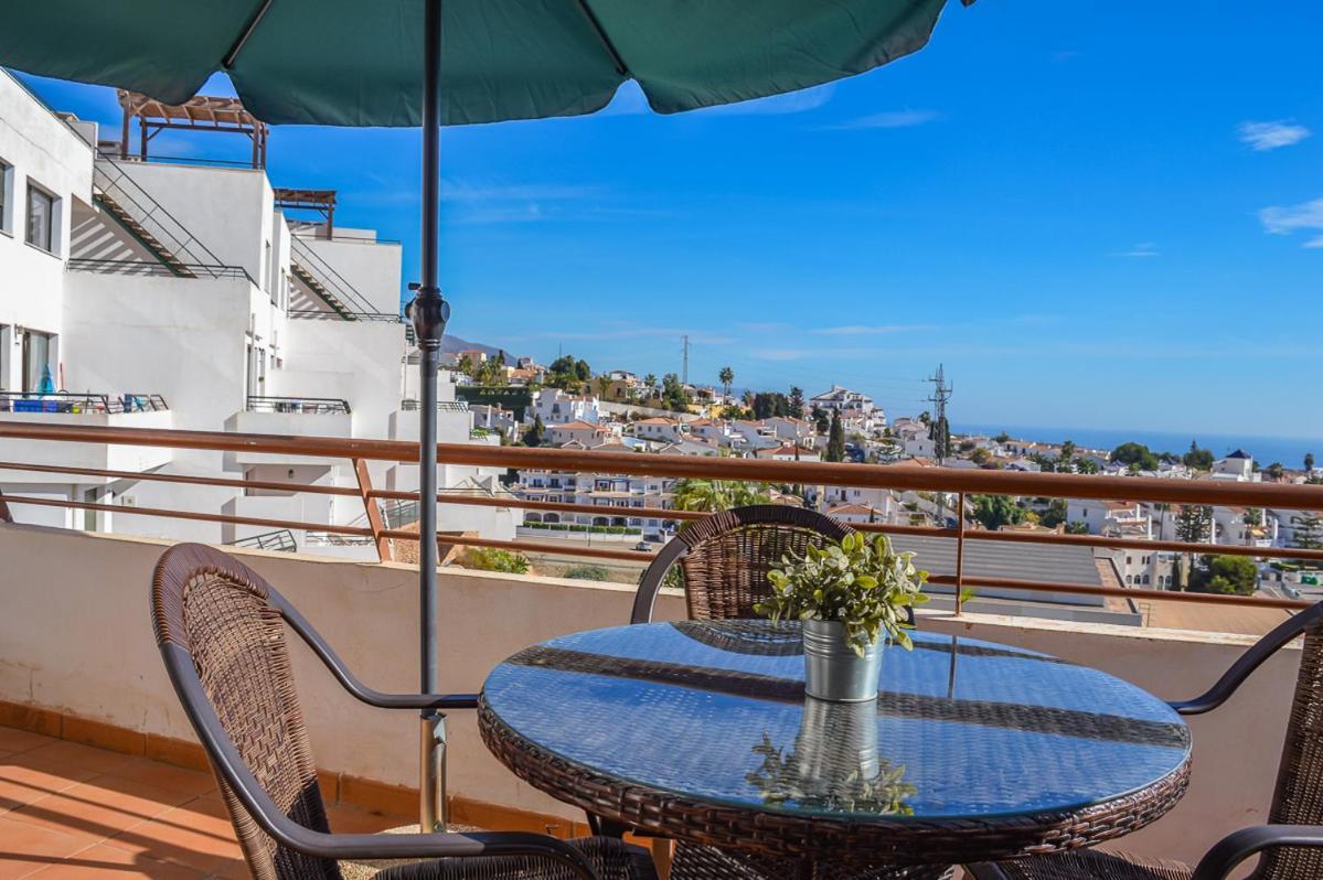 Andaluz Apartments Mar De نيرخا المظهر الخارجي الصورة