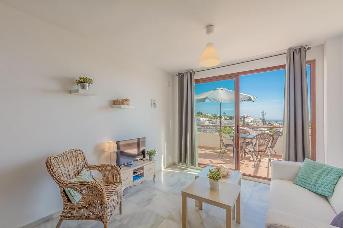 Andaluz Apartments Mar De نيرخا المظهر الخارجي الصورة