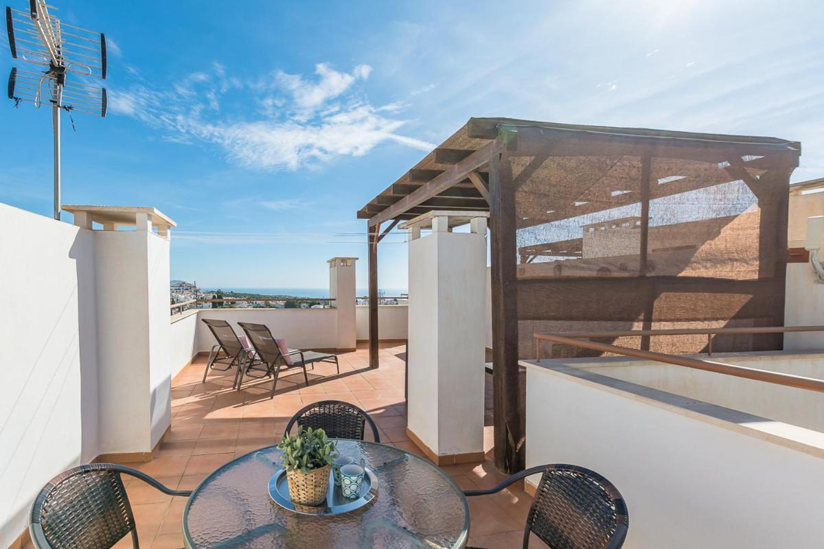 Andaluz Apartments Mar De نيرخا المظهر الخارجي الصورة