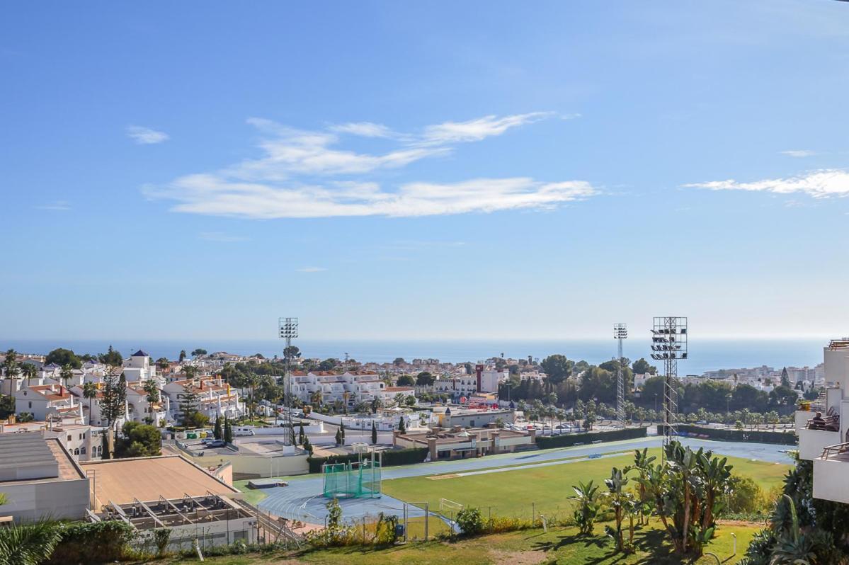 Andaluz Apartments Mar De نيرخا المظهر الخارجي الصورة