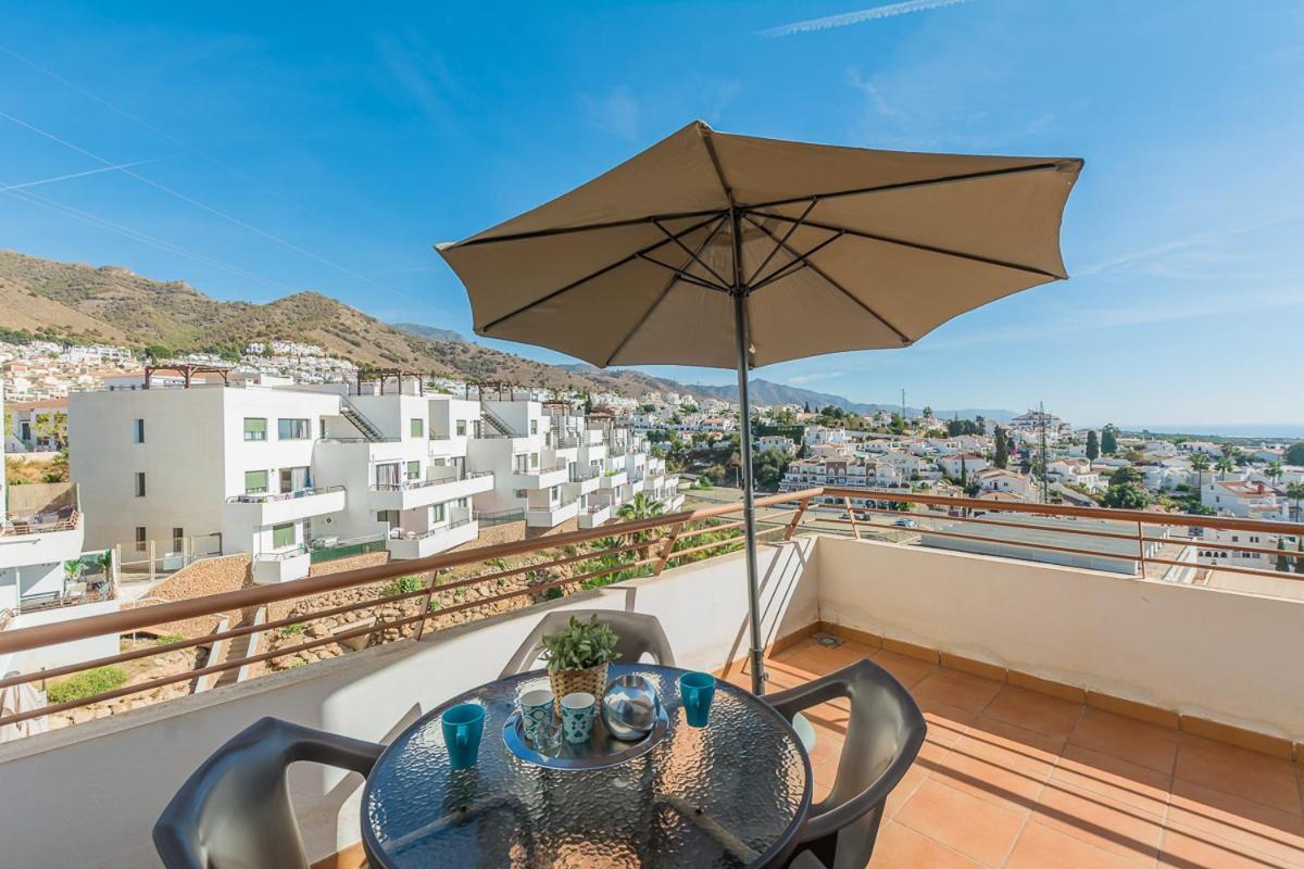 Andaluz Apartments Mar De نيرخا المظهر الخارجي الصورة