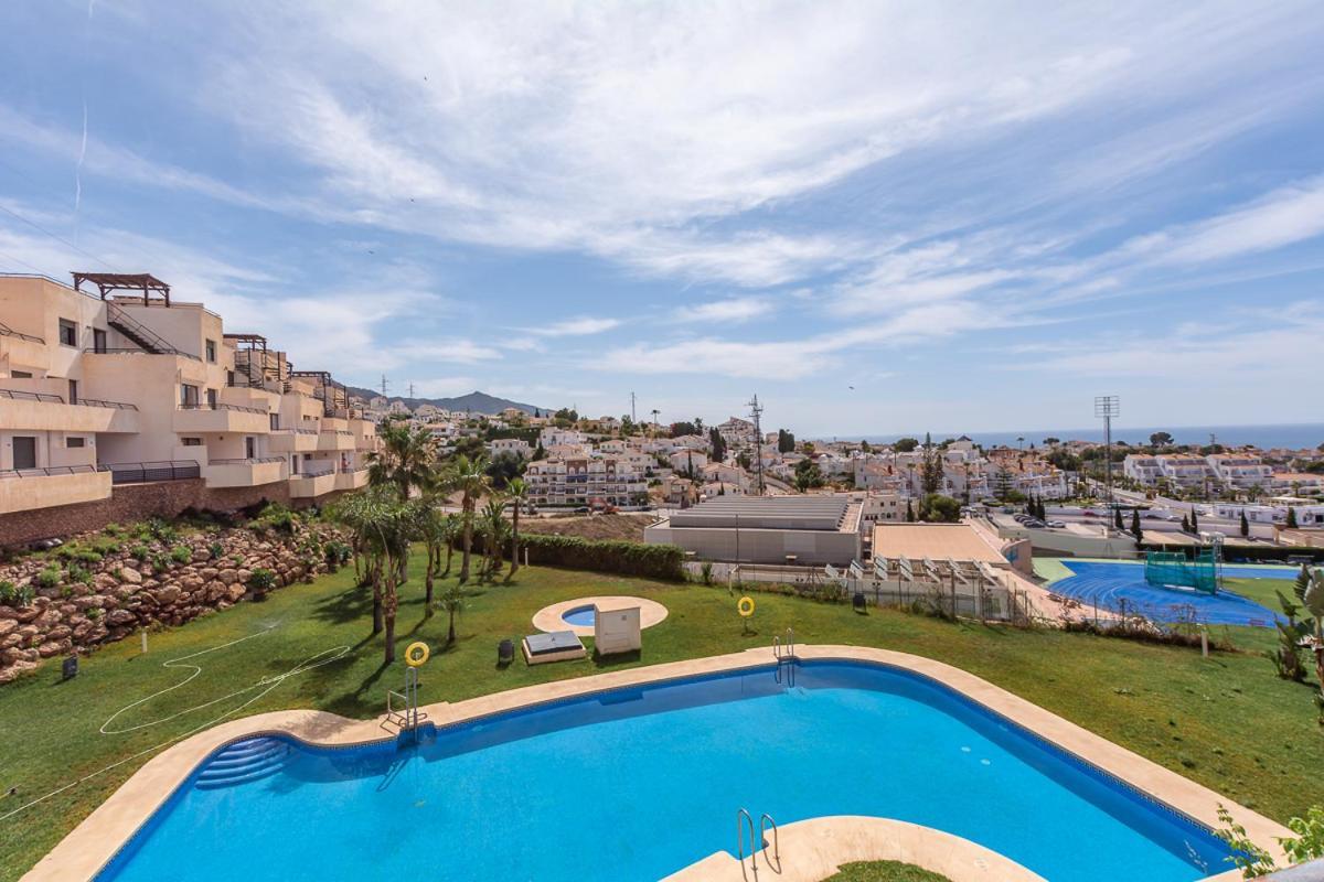 Andaluz Apartments Mar De نيرخا المظهر الخارجي الصورة