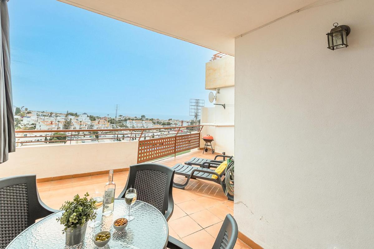 Andaluz Apartments Mar De نيرخا المظهر الخارجي الصورة