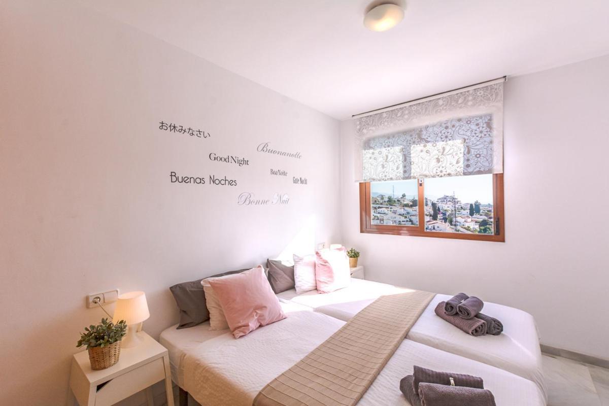 Andaluz Apartments Mar De نيرخا المظهر الخارجي الصورة