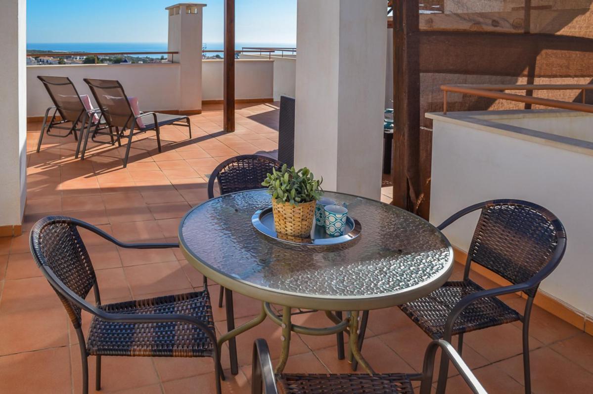 Andaluz Apartments Mar De نيرخا المظهر الخارجي الصورة