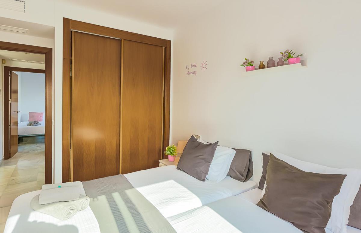 Andaluz Apartments Mar De نيرخا الغرفة الصورة
