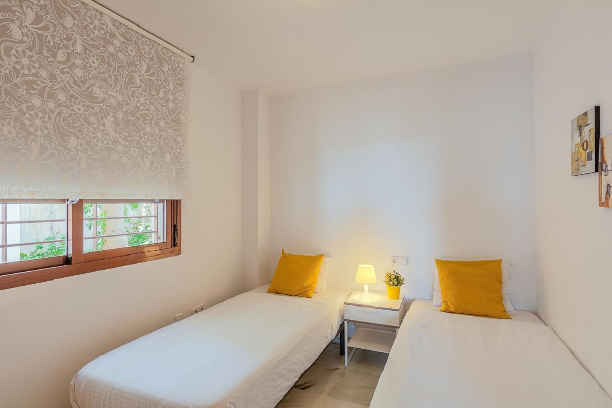 Andaluz Apartments Mar De نيرخا الغرفة الصورة