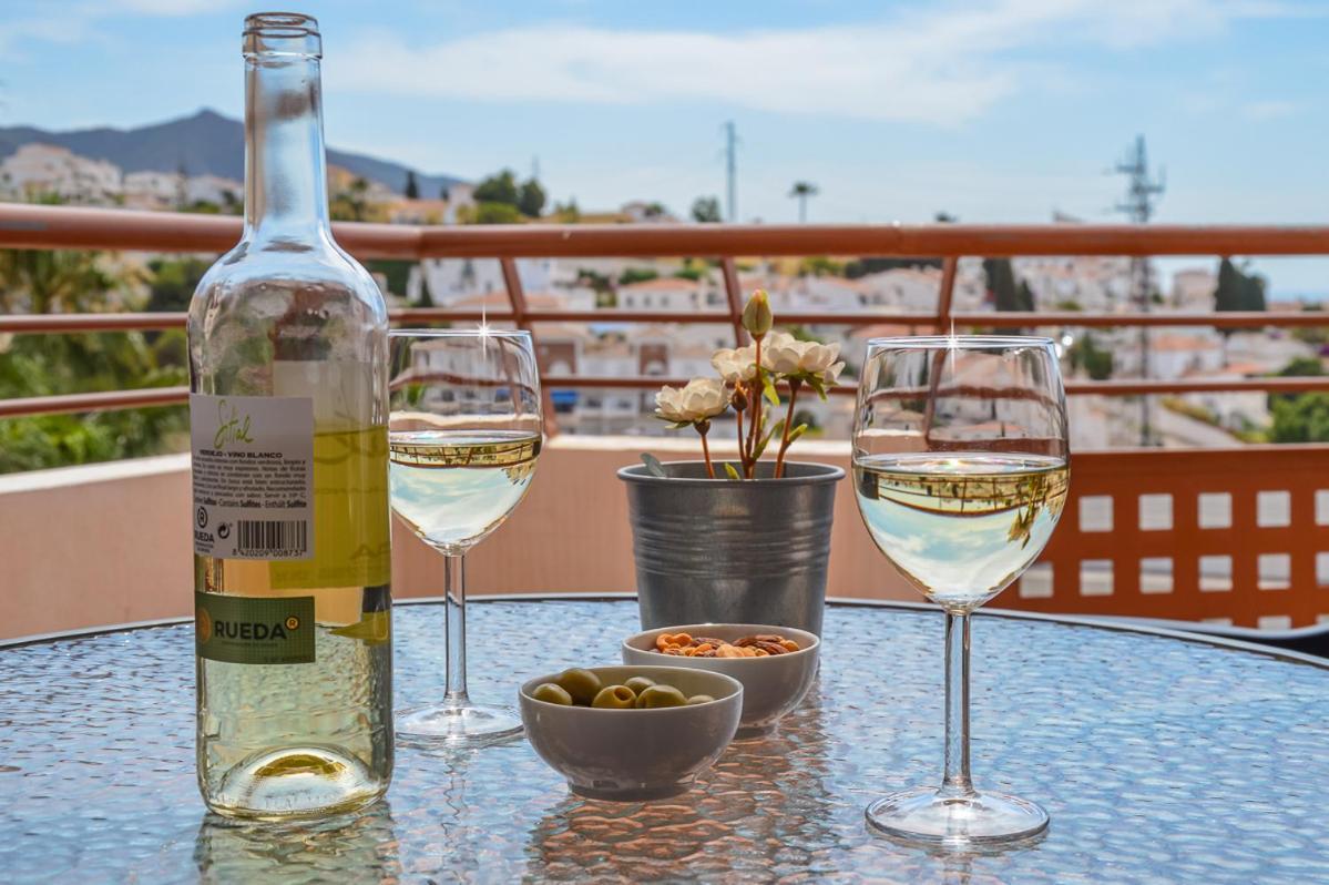 Andaluz Apartments Mar De نيرخا الغرفة الصورة