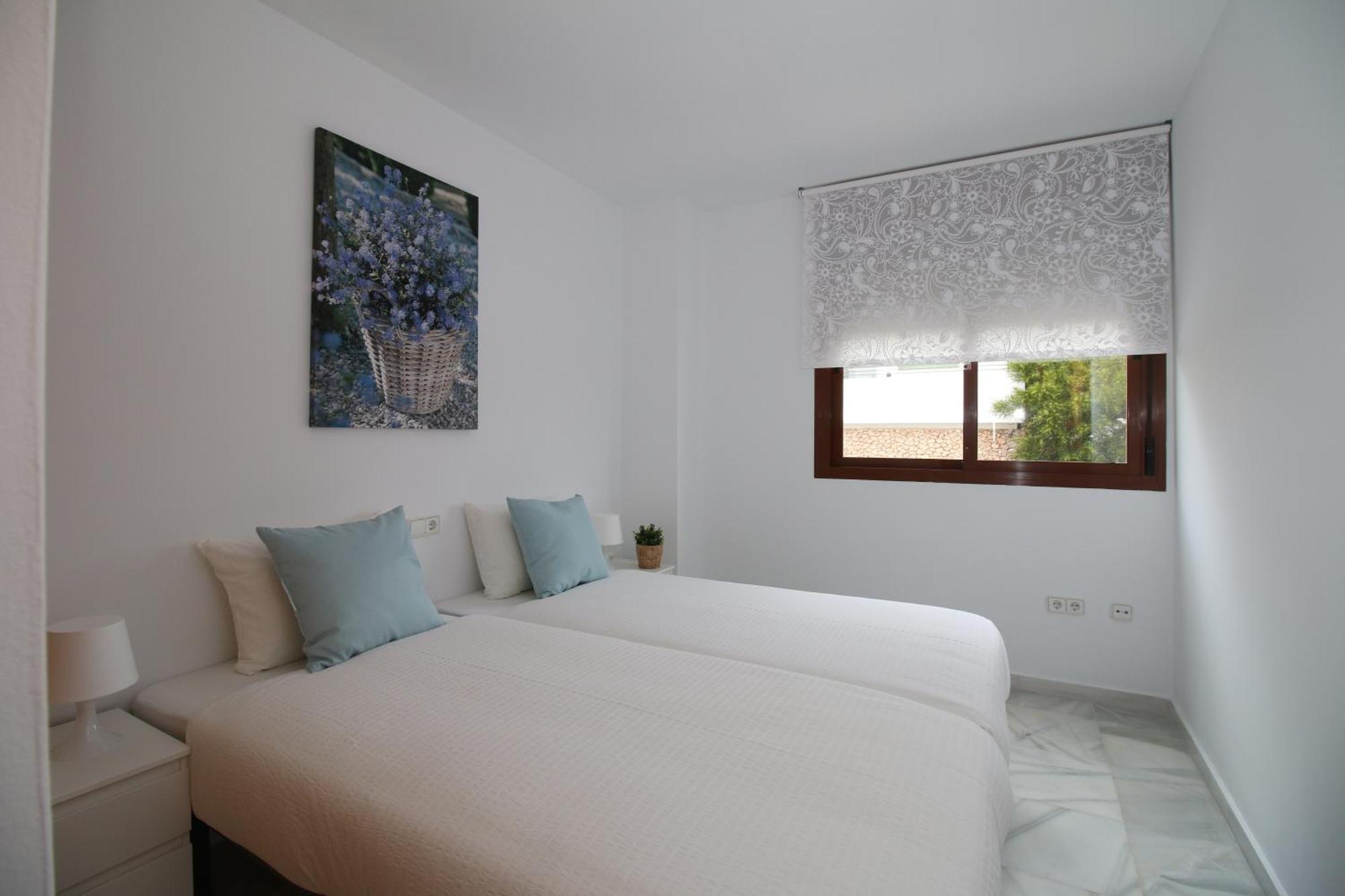 Andaluz Apartments Mar De نيرخا المظهر الخارجي الصورة