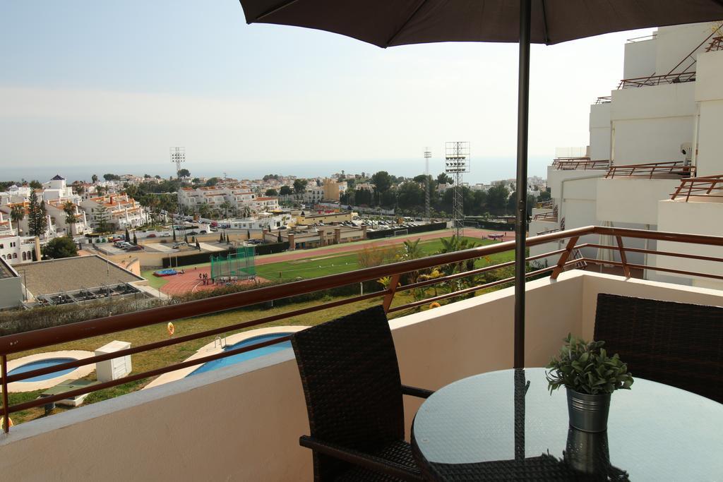 Andaluz Apartments Mar De نيرخا المظهر الخارجي الصورة
